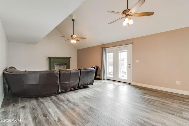 2230 N Dixie Highway, Lima, OH 45801