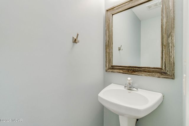 2230 N Dixie Highway, Lima, OH 45801