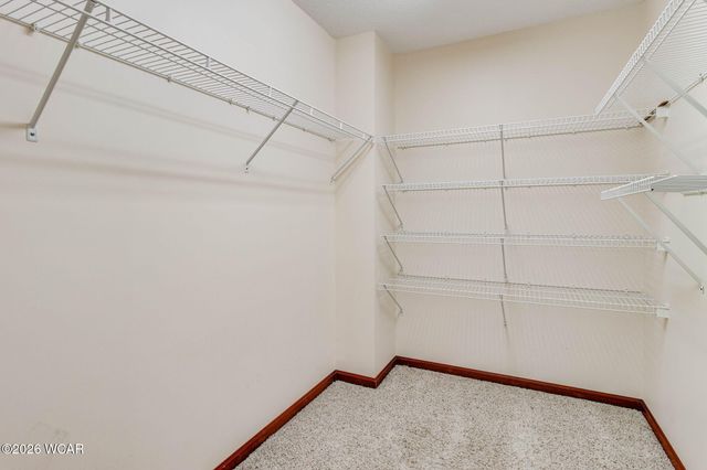 2230 N Dixie Highway, Lima, OH 45801