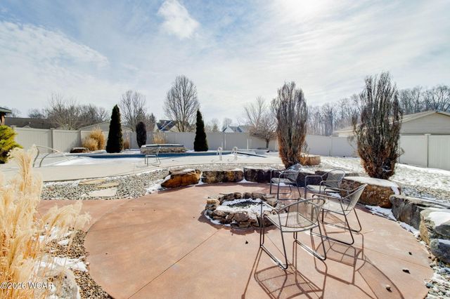 2230 N Dixie Highway, Lima, OH 45801