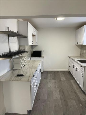 6118 Funston Street, Hollywood, FL 33023