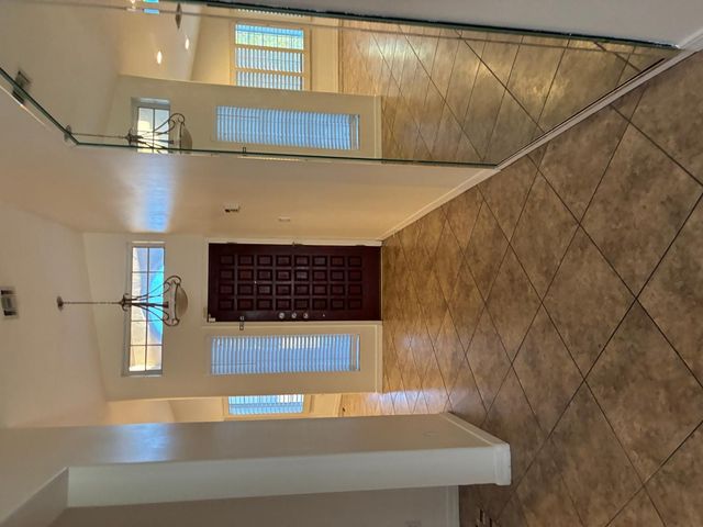 2713 E VERBENA Drive, Phoenix, AZ 85048