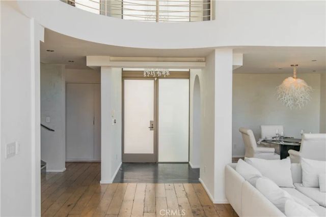 11 Marine Terrace 3, Santa Monica, CA 90401