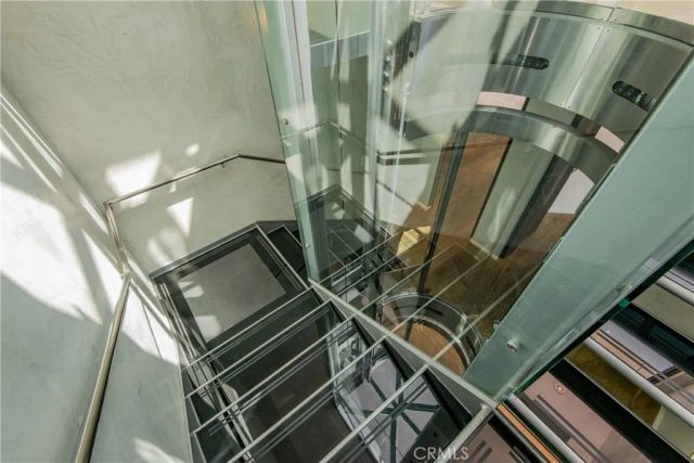 11 Marine Terrace 3, Santa Monica, CA 90401