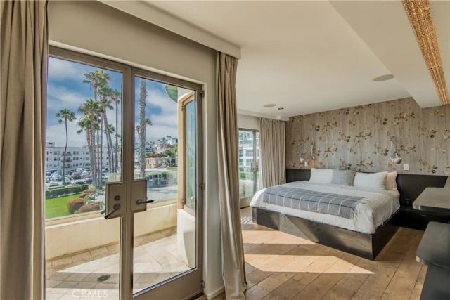 11 Marine Terrace 3, Santa Monica, CA 90401