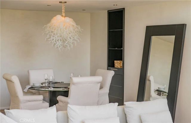 11 Marine Terrace 3, Santa Monica, CA 90401
