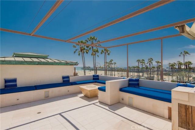 11 Marine Terrace 3, Santa Monica, CA 90401