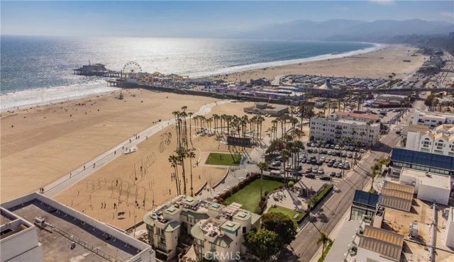 11 Marine Terrace 3, Santa Monica, CA 90401