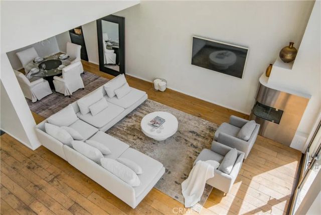 11 Marine Terrace 3, Santa Monica, CA 90401