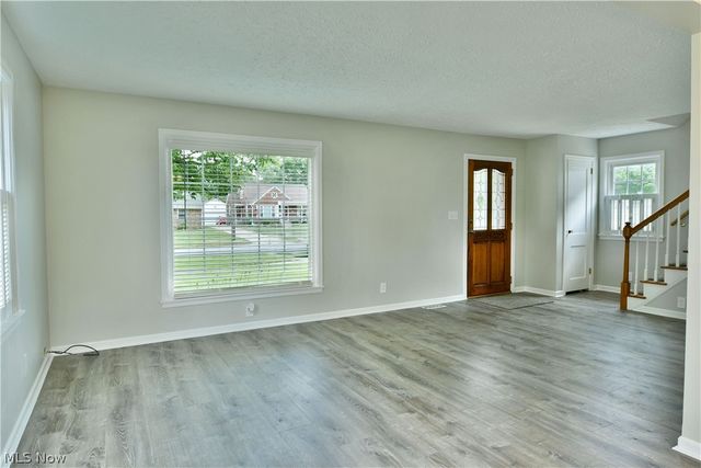 1246 Atlantic Street NE, Warren, OH 44483