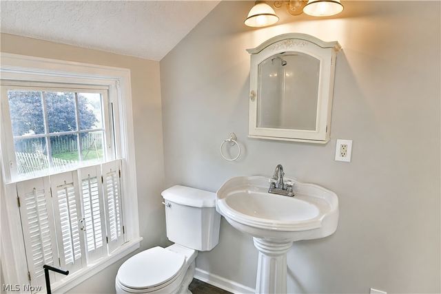 1246 Atlantic Street NE, Warren, OH 44483