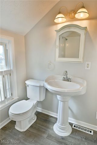 1246 Atlantic Street NE, Warren, OH 44483