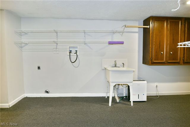 1246 Atlantic Street NE, Warren, OH 44483
