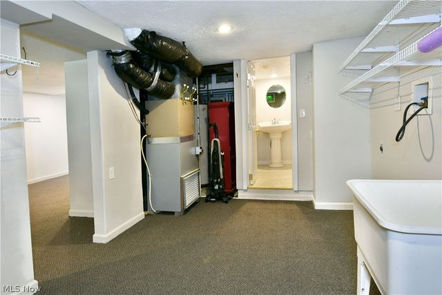 1246 Atlantic Street NE, Warren, OH 44483