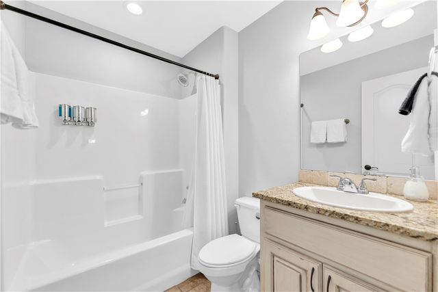 614 SW 5th Street, Bentonville, AR 72712