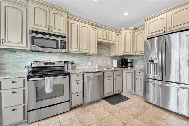 614 SW 5th Street, Bentonville, AR 72712