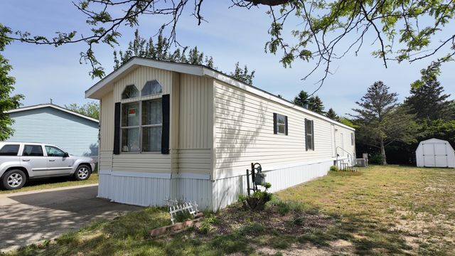 14464 Lemontree Lane, West Olive, MI 49460