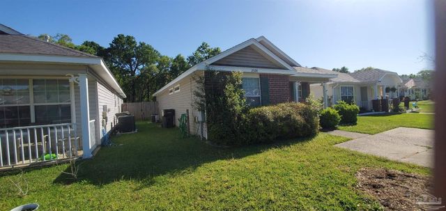 2520 Trailwood Dr, Pensacola, FL 32526