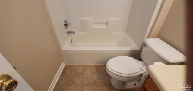 2520 Trailwood Dr, Pensacola, FL 32526