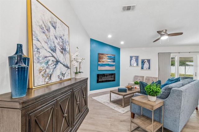 4201 W WYOMING AVENUE, Tampa, FL 33616