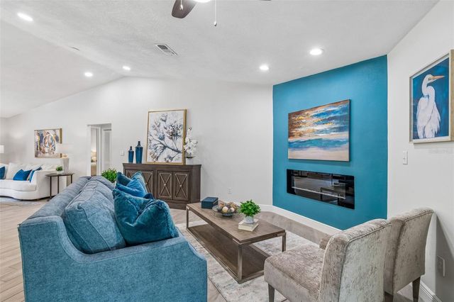 4201 W WYOMING AVENUE, Tampa, FL 33616