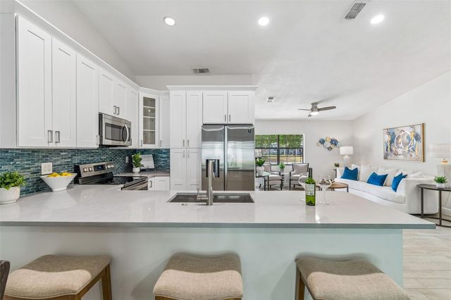 4201 W WYOMING AVENUE, Tampa, FL 33616