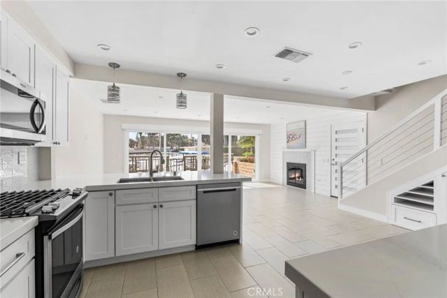 4411 W Coast Highway 6, Newport Beach, CA 92663