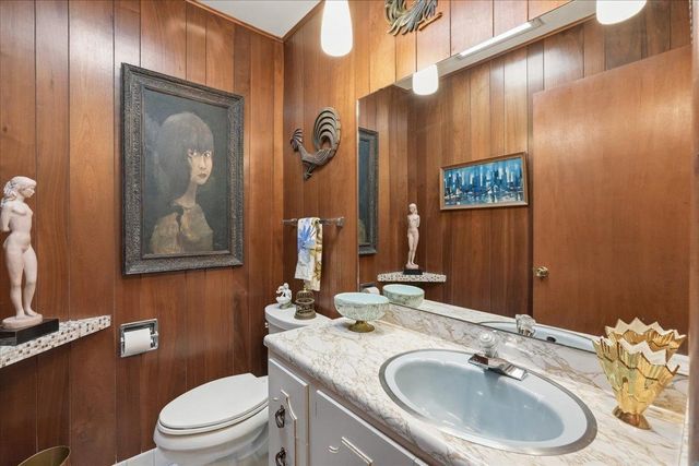 729 Dearholt Road, Madison, WI 53711