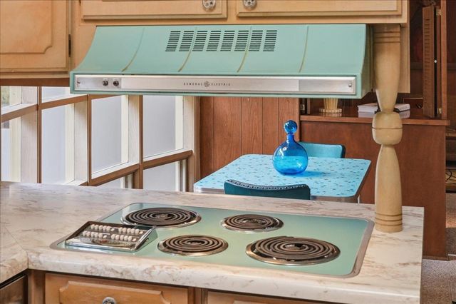 729 Dearholt Road, Madison, WI 53711