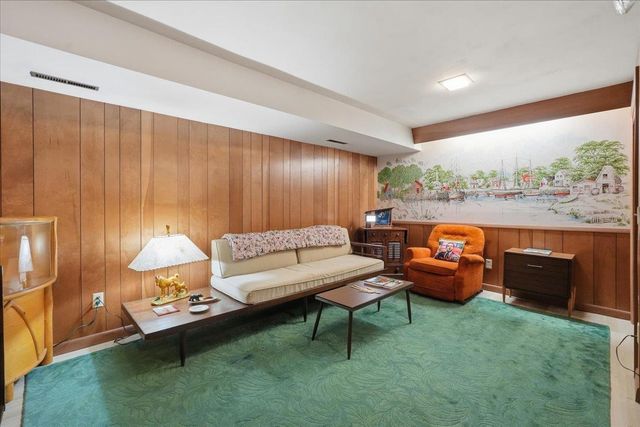 729 Dearholt Road, Madison, WI 53711