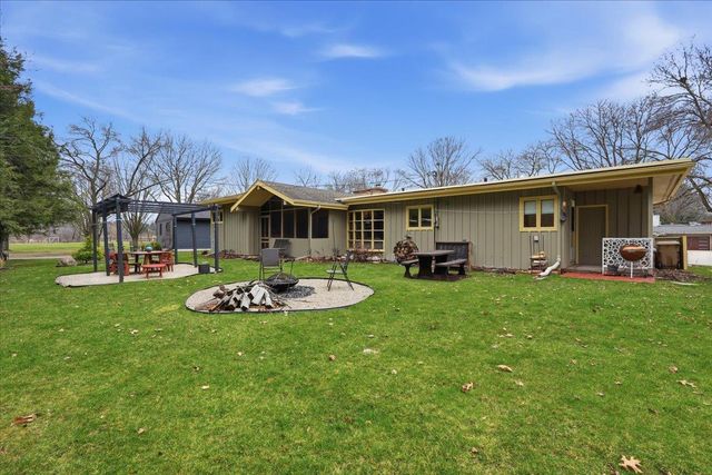 729 Dearholt Road, Madison, WI 53711