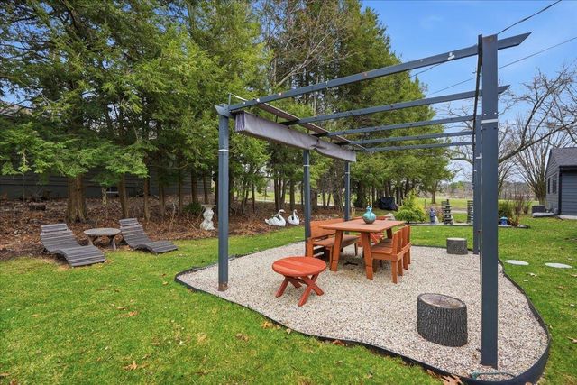 729 Dearholt Road, Madison, WI 53711