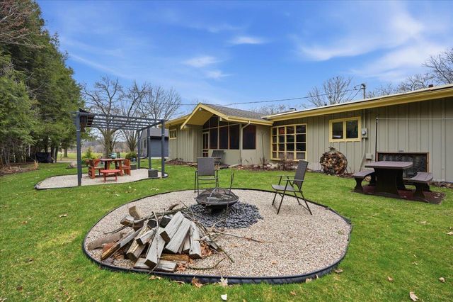 729 Dearholt Road, Madison, WI 53711