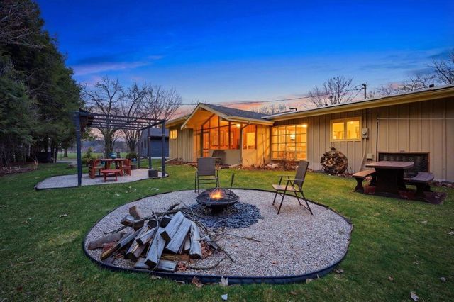 729 Dearholt Road, Madison, WI 53711