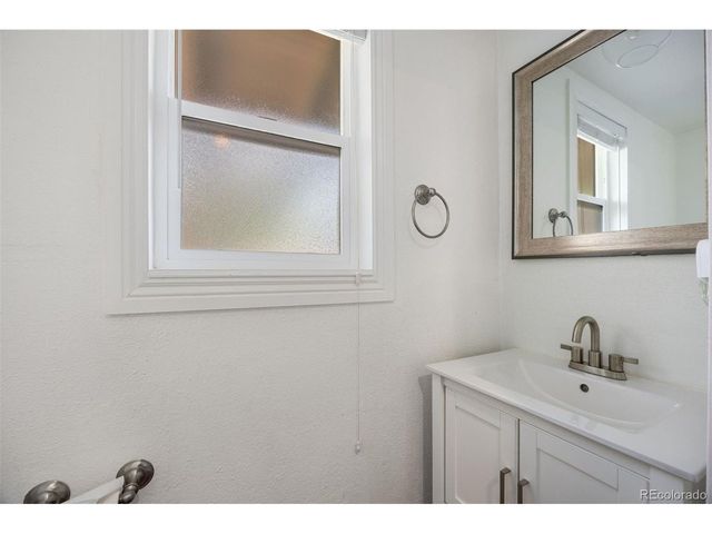 6010 S Willow Way, Greenwood Village, CO 80111