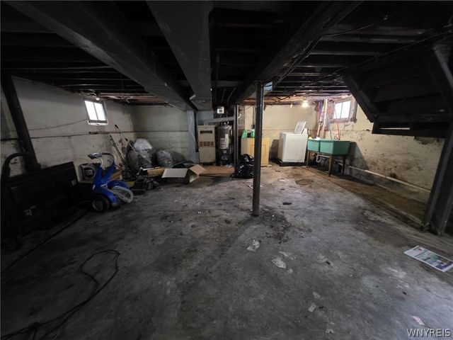 1841 South Avenue, Niagara Falls, NY 14305