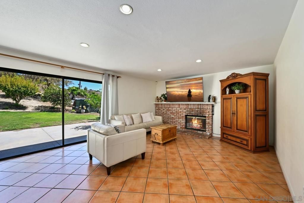 2884 Brandeis Dr., Oceanside, CA 92056 — photo 2