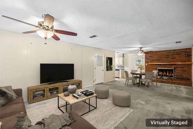 216 N Wisteria Street, Mansfield, TX 76063