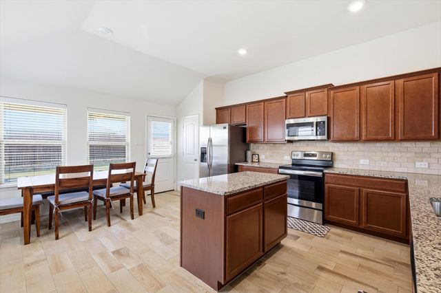 5325 Brentlawn Drive, Fort Worth, TX 76179