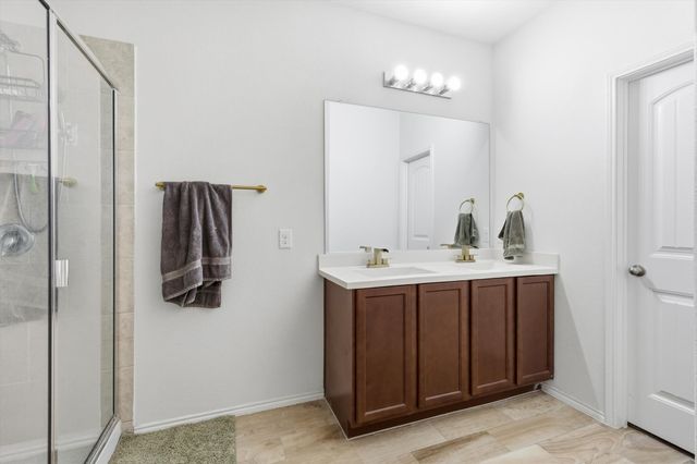 5325 Brentlawn Drive, Fort Worth, TX 76179