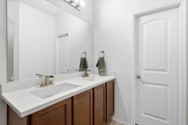 5325 Brentlawn Drive, Fort Worth, TX 76179