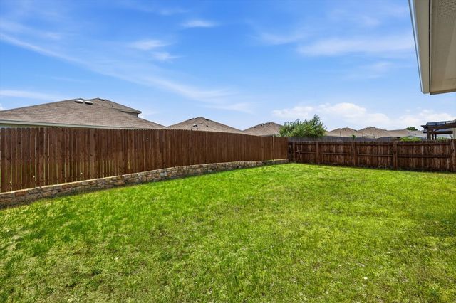 5325 Brentlawn Drive, Fort Worth, TX 76179