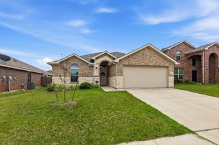 5325 Brentlawn Drive, Fort Worth, TX 76179