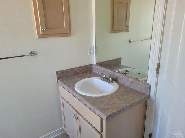 6379 Mers Ln, Pensacola, FL 32526