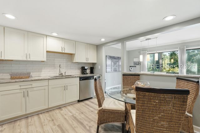 125 Shipyard Dr Apt 197, Hilton Head Island, SC 29928