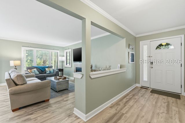 125 Shipyard Dr Apt 197, Hilton Head Island, SC 29928