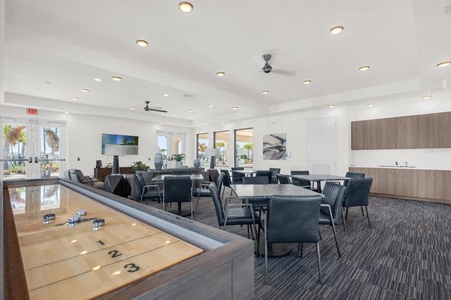 1911 SPRING SHOWER CIRCLE, Kissimmee, FL 34744