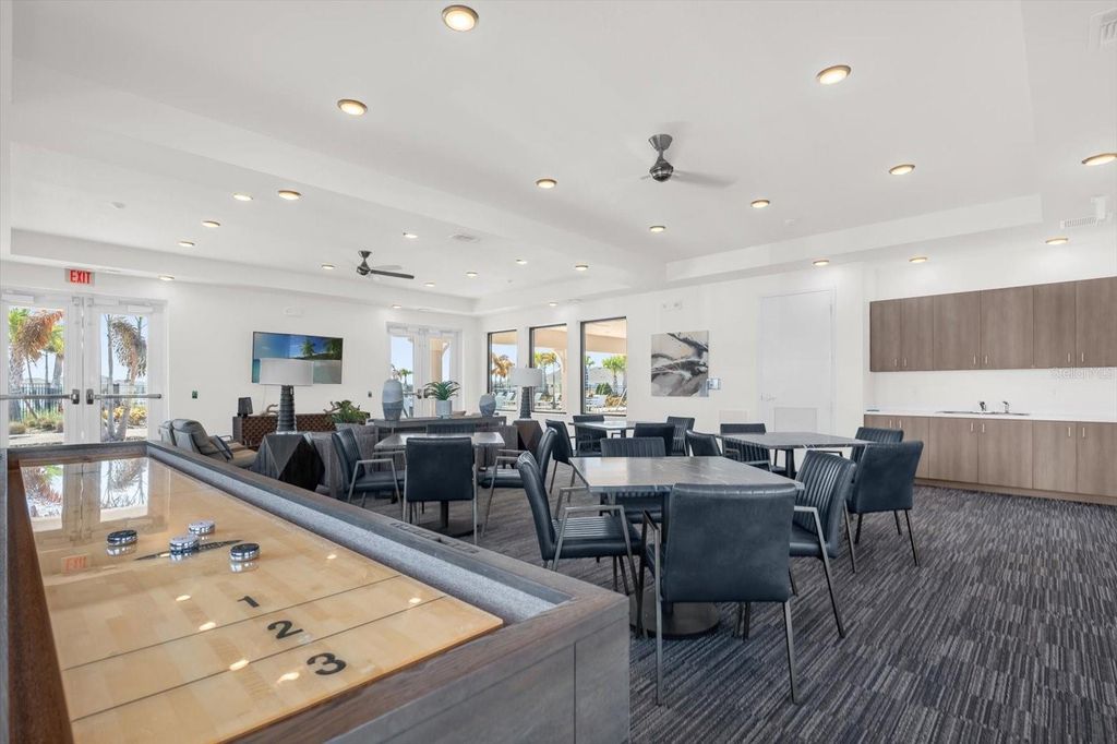 Image 31 of property listing at 1911 SPRING SHOWER CIRCLE, Kissimmee, FL 34744