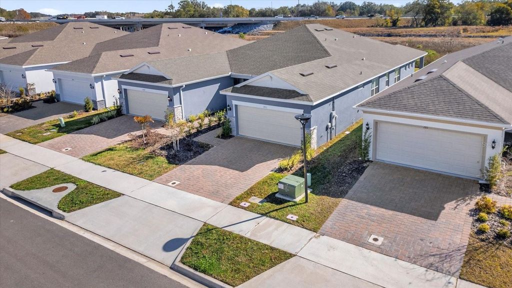 Image 36 of property listing at 1911 SPRING SHOWER CIRCLE, Kissimmee, FL 34744