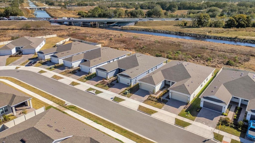 Image 37 of property listing at 1911 SPRING SHOWER CIRCLE, Kissimmee, FL 34744